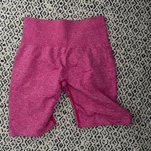 NVGTN scrunch butt shorts